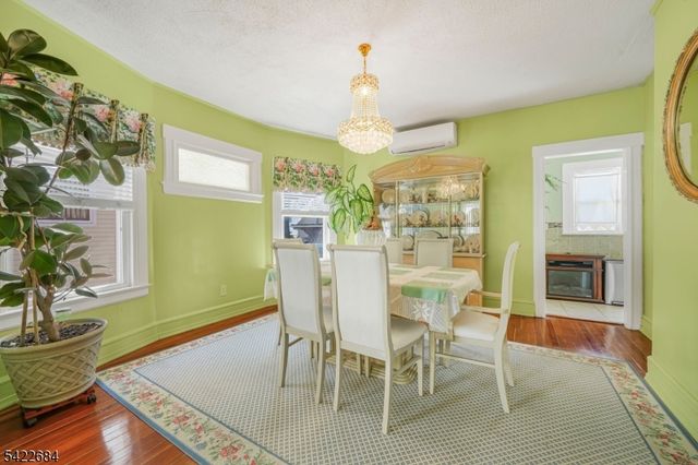 724 Floral Ave, Elizabeth City, NJ 07208