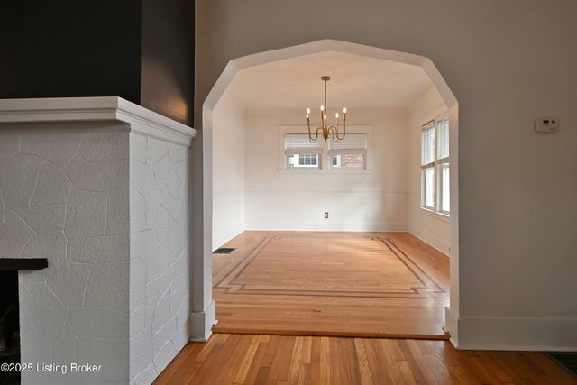 837 Reading Rd, Louisville, KY 40217