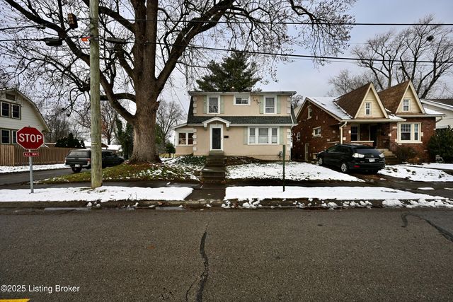 837 Reading Rd, Louisville, KY 40217