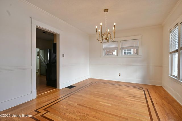 837 Reading Rd, Louisville, KY 40217