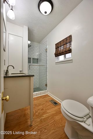 837 Reading Rd, Louisville, KY 40217