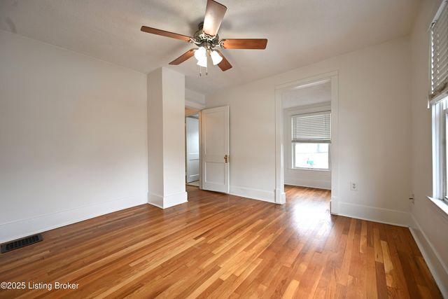 837 Reading Rd, Louisville, KY 40217