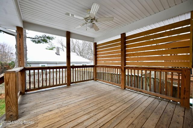 837 Reading Rd, Louisville, KY 40217