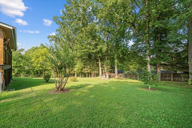 3016 E Brookhaven Circle, Dalton, GA 30720