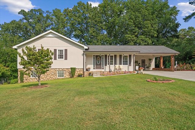 3016 E Brookhaven Circle, Dalton, GA 30720