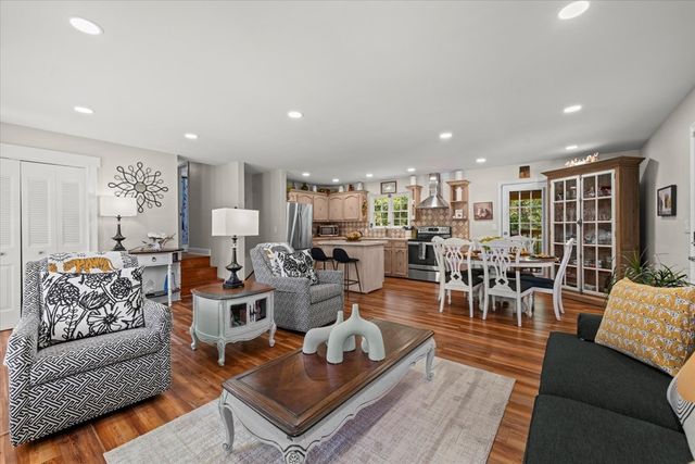 3016 E Brookhaven Circle, Dalton, GA 30720