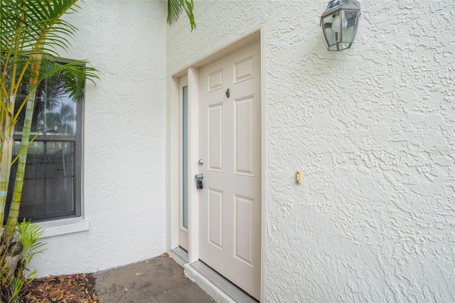 4717 WINSLOW BEACON 7, Sarasota, FL 34235