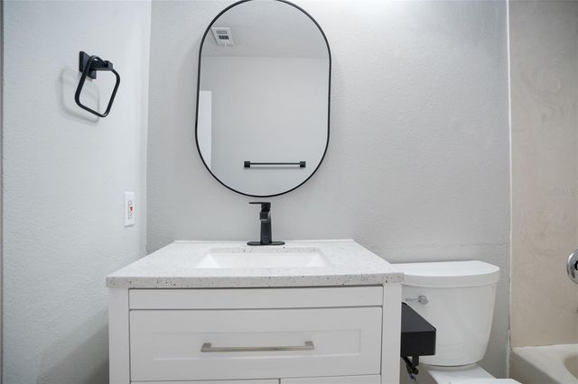 4717 WINSLOW BEACON 7, Sarasota, FL 34235