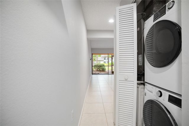 4717 WINSLOW BEACON 7, Sarasota, FL 34235