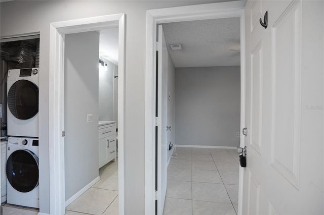 4717 WINSLOW BEACON 7, Sarasota, FL 34235