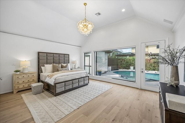 4614 Spruce Street, Bellaire, TX 77401