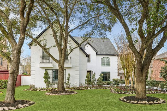 4614 Spruce Street, Bellaire, TX 77401