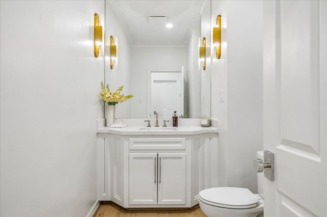 4614 Spruce Street, Bellaire, TX 77401