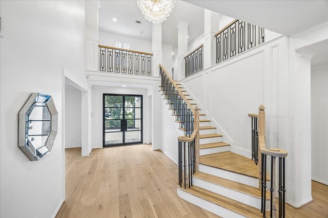 4614 Spruce Street, Bellaire, TX 77401