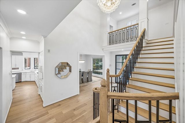 4614 Spruce Street, Bellaire, TX 77401