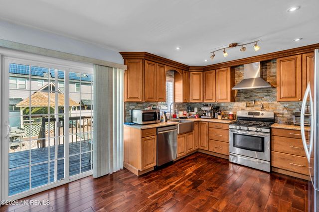 779 Dunedin Street, Toms River, NJ 08753