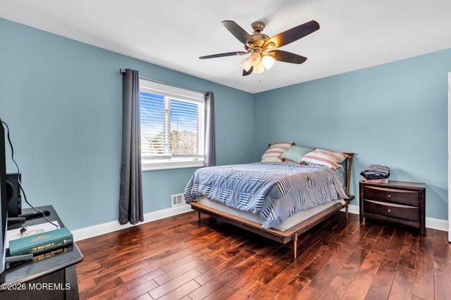 779 Dunedin Street, Toms River, NJ 08753