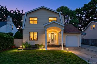 25A Reynolds Street, Huntington Station, NY 11746