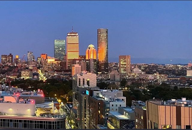 188 Brookline Ave 27H, Boston, MA 02215