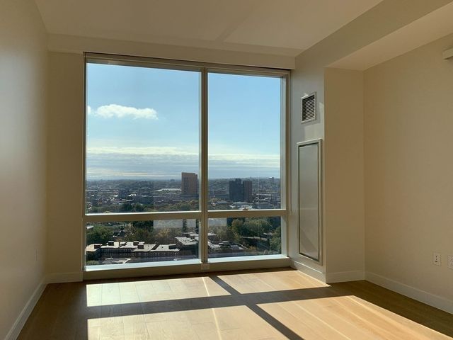 188 Brookline Ave 27H, Boston, MA 02215