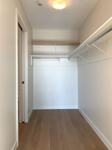 188 Brookline Ave 27H, Boston, MA 02215