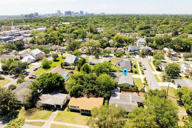 2415 EATON LANE, Orlando, FL 32804