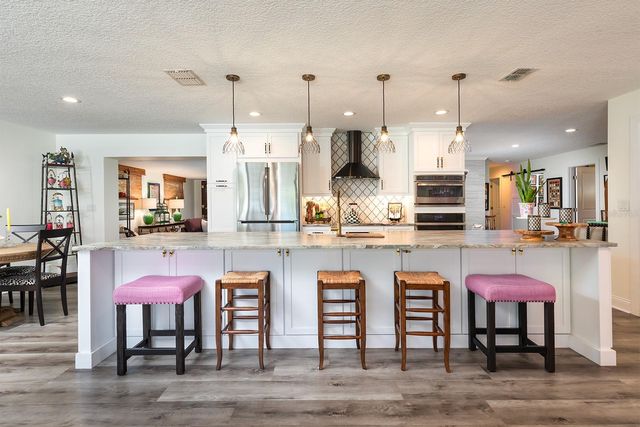 2415 EATON LANE, Orlando, FL 32804