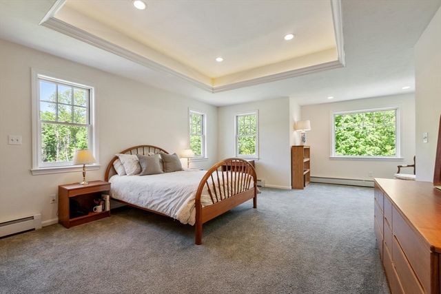 2 Marlboro Rd, Stow, MA 01775