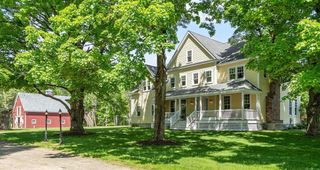 2 Marlboro Rd, Stow, MA 01775