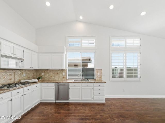 1698 Ramona Drive, Newbury Park, CA 91320