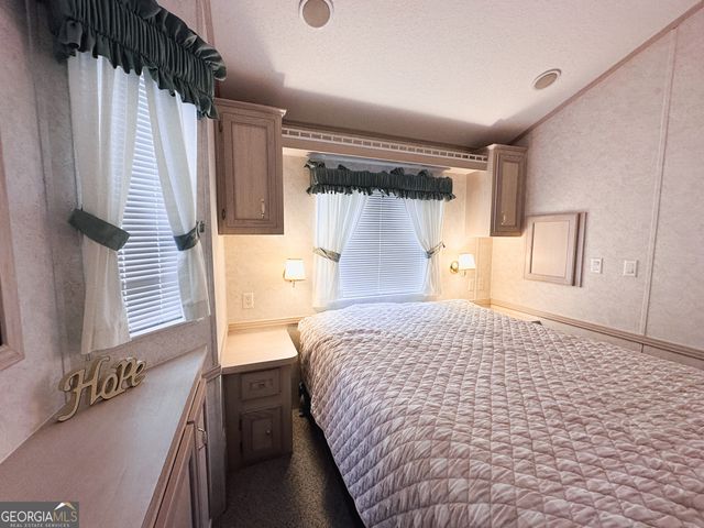 68 Nomad Trail, Cleveland, GA 30528