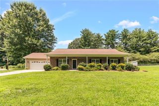 738 Korner Rock Road, Kernersville, NC 27284