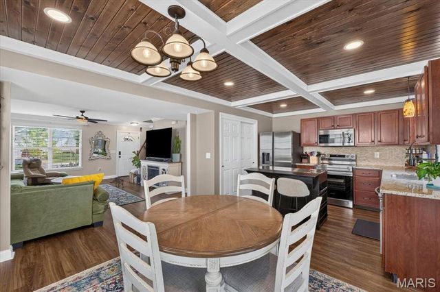 1718 Baxston Court, Swansea, IL 62226