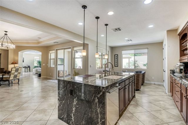 8935 Gagnier Boulevard, Las Vegas, NV 89113
