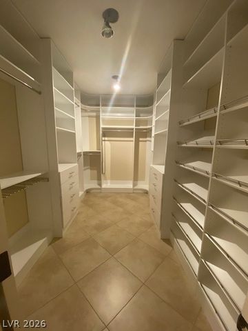 8935 Gagnier Boulevard, Las Vegas, NV 89113