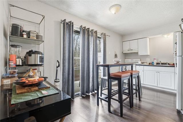 804 NE BANNER Drive, Lee's Summit, MO 64086