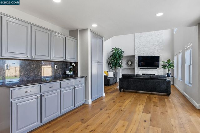 5243 Delta View Way, Antioch, CA 94531