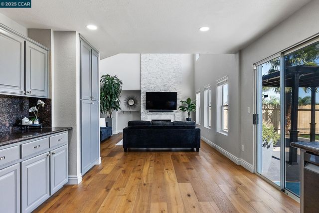 5243 Delta View Way, Antioch, CA 94531