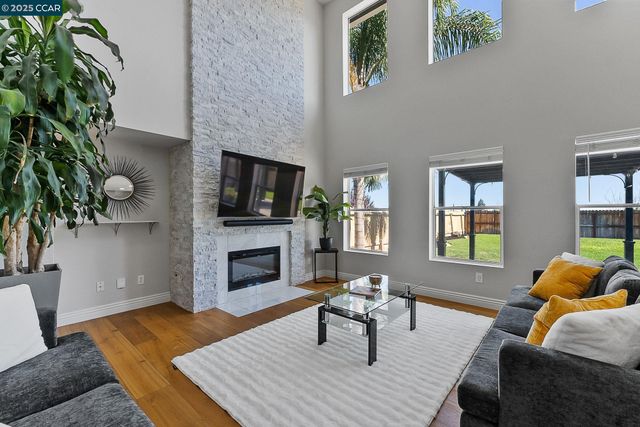 5243 Delta View Way, Antioch, CA 94531