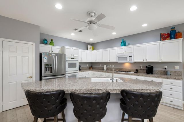 60477 Desert Shadows Drive, La Quinta, CA 92253