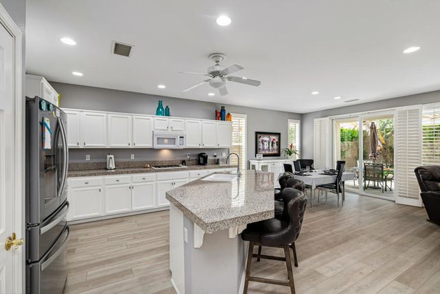 60477 Desert Shadows Drive, La Quinta, CA 92253