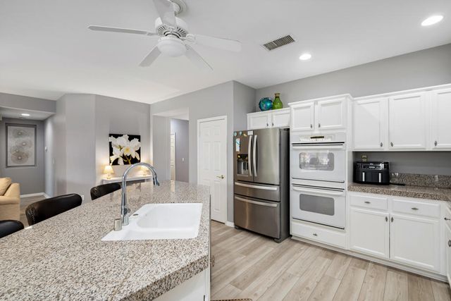 60477 Desert Shadows Drive, La Quinta, CA 92253