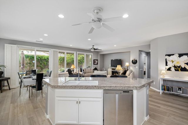 60477 Desert Shadows Drive, La Quinta, CA 92253