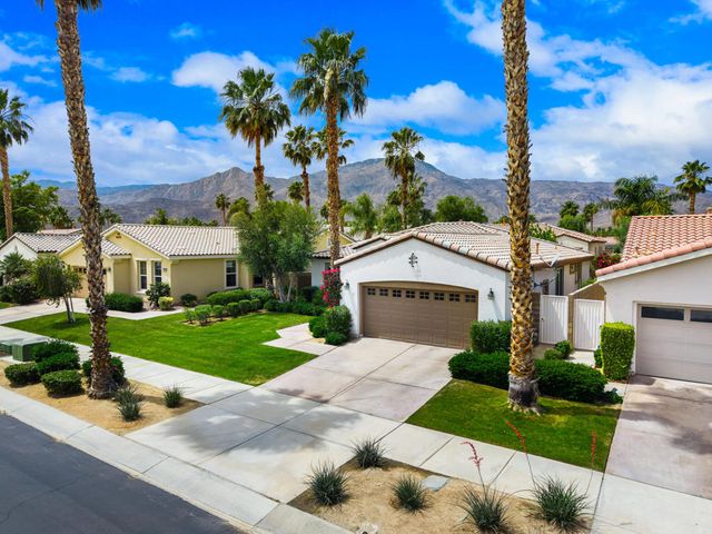 60477 Desert Shadows Drive, La Quinta, CA 92253