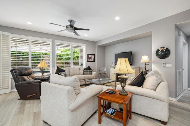 60477 Desert Shadows Drive, La Quinta, CA 92253