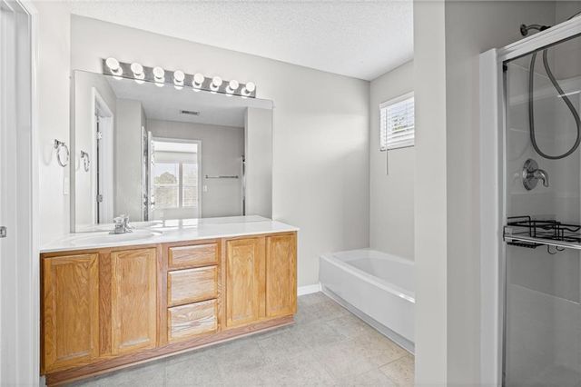 1807 W Fredrickson Drive, Olathe, KS 66061