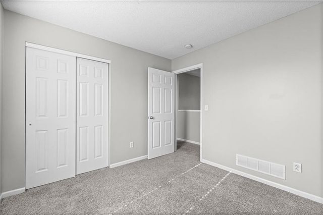 1807 W Fredrickson Drive, Olathe, KS 66061