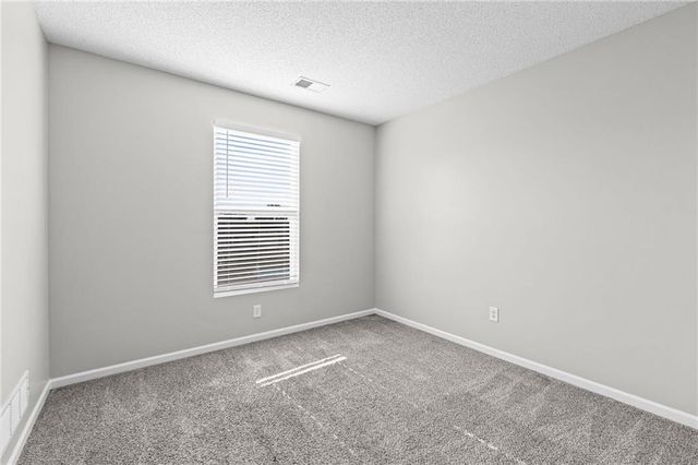 1807 W Fredrickson Drive, Olathe, KS 66061