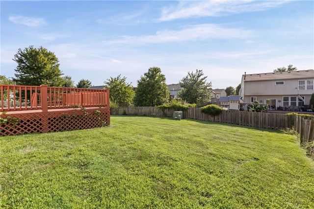 1807 W Fredrickson Drive, Olathe, KS 66061