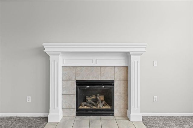 1807 W Fredrickson Drive, Olathe, KS 66061